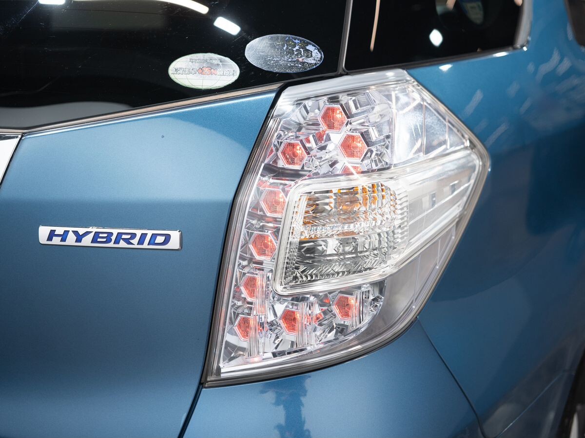 Honda Fit Shuttle 2011 - фото автомобиля