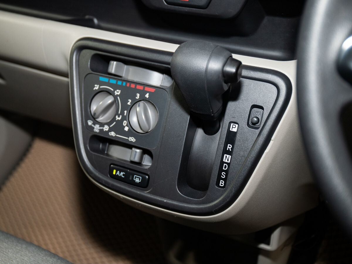 Daihatsu Boon 2016 - фото автомобиля