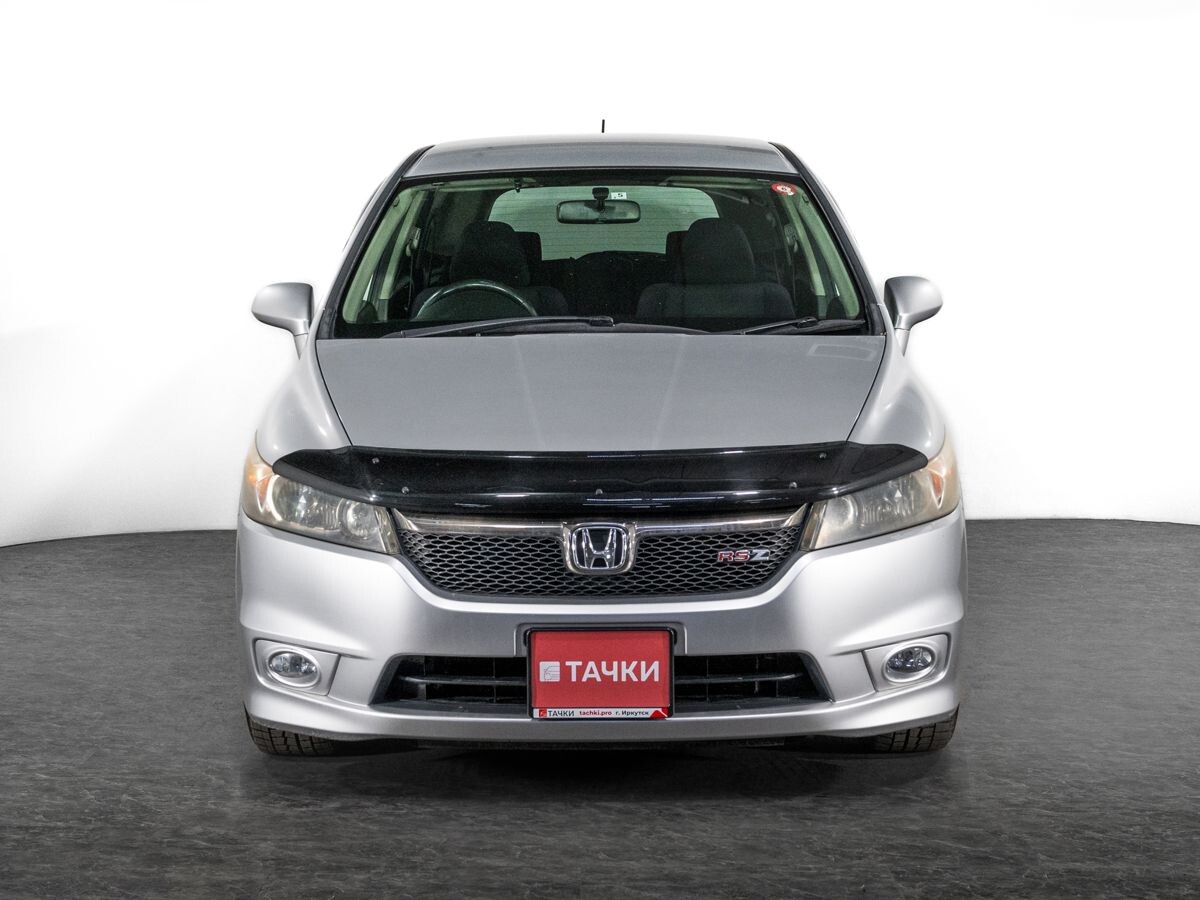 Honda Stream 2009 - фото автомобиля