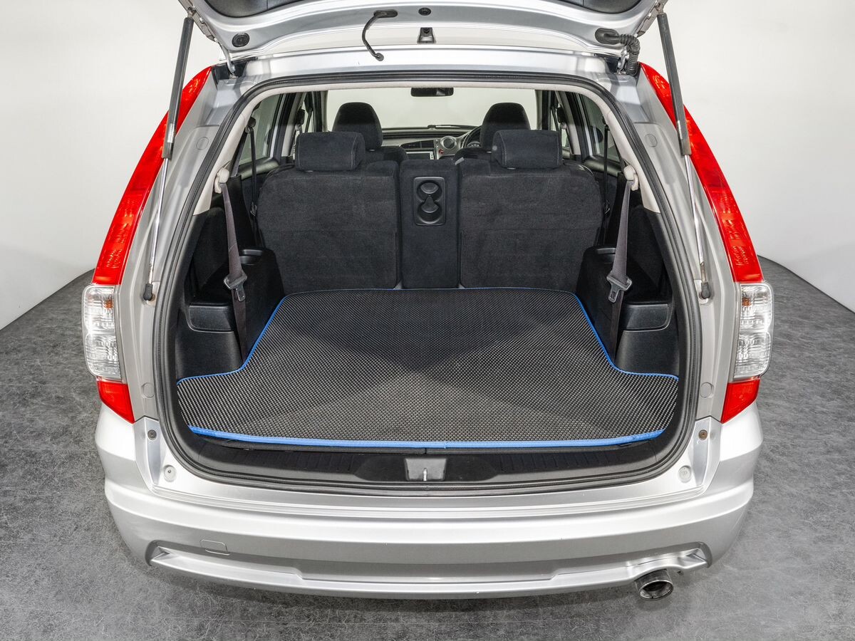 Honda Stream 2009 - фото автомобиля