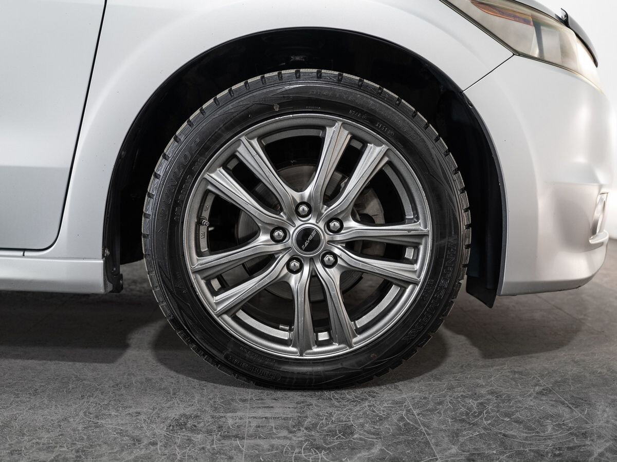 Honda Stream 2009 - фото автомобиля