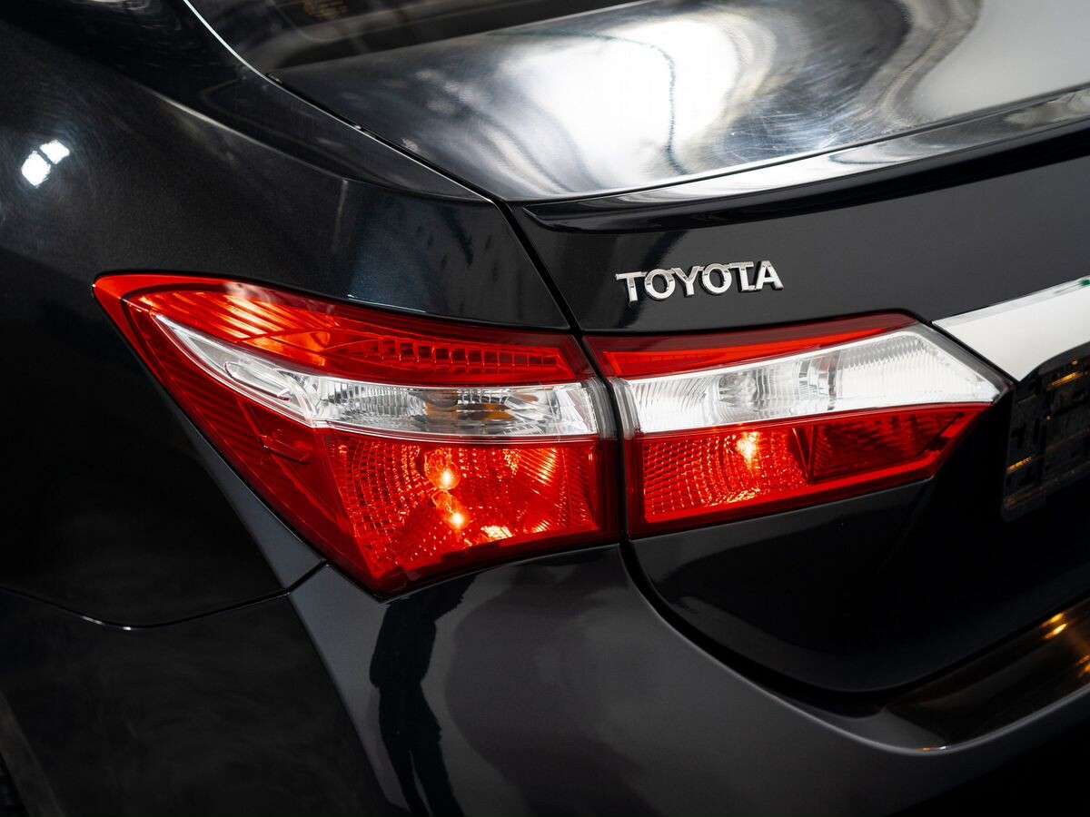 Toyota Corolla 2014 - фото автомобиля