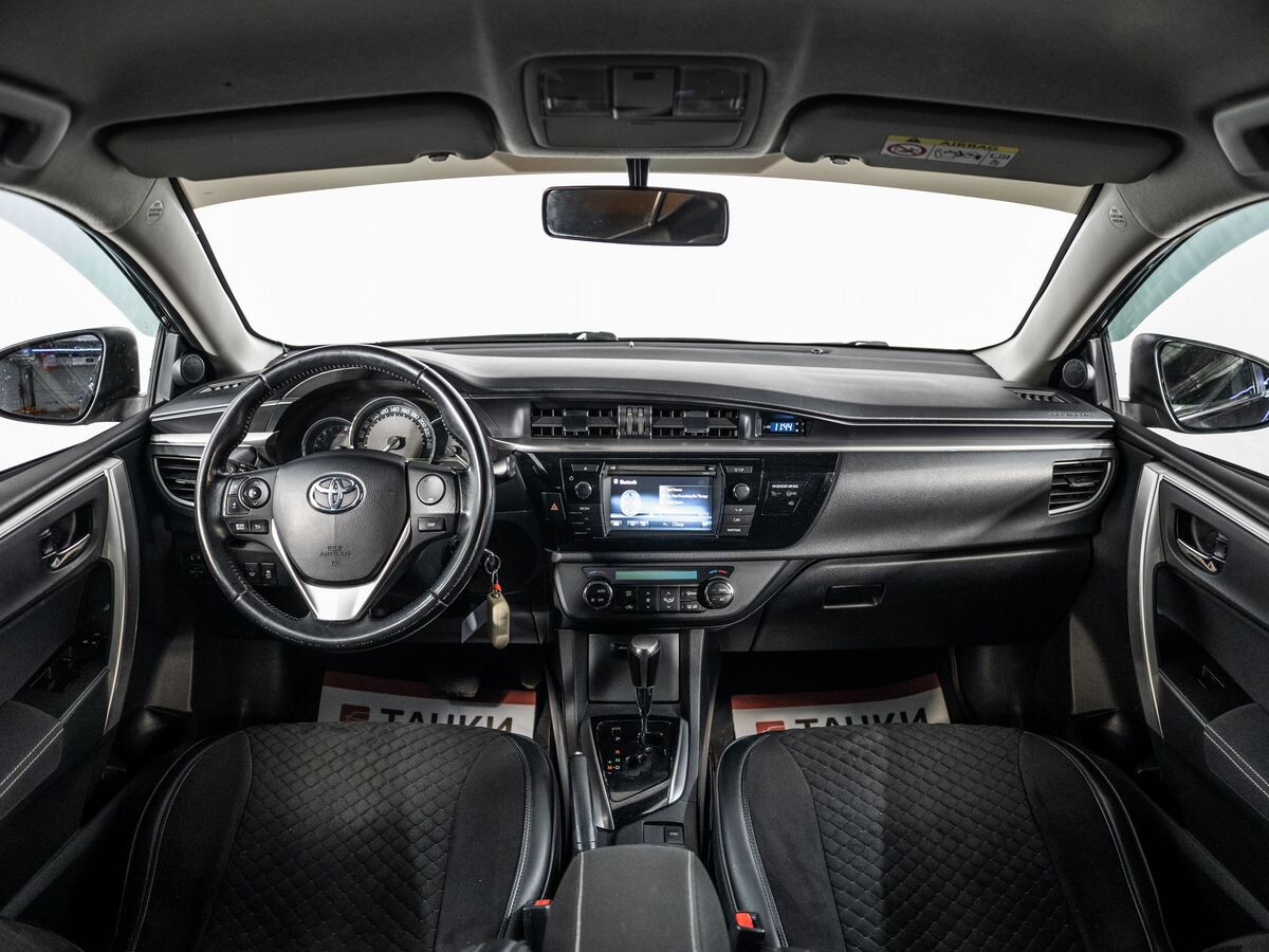 Toyota Corolla 2014 - фото автомобиля