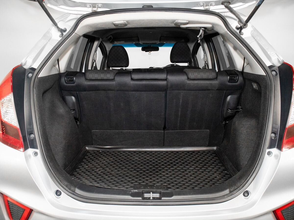 Honda Fit 2013 - фото автомобиля