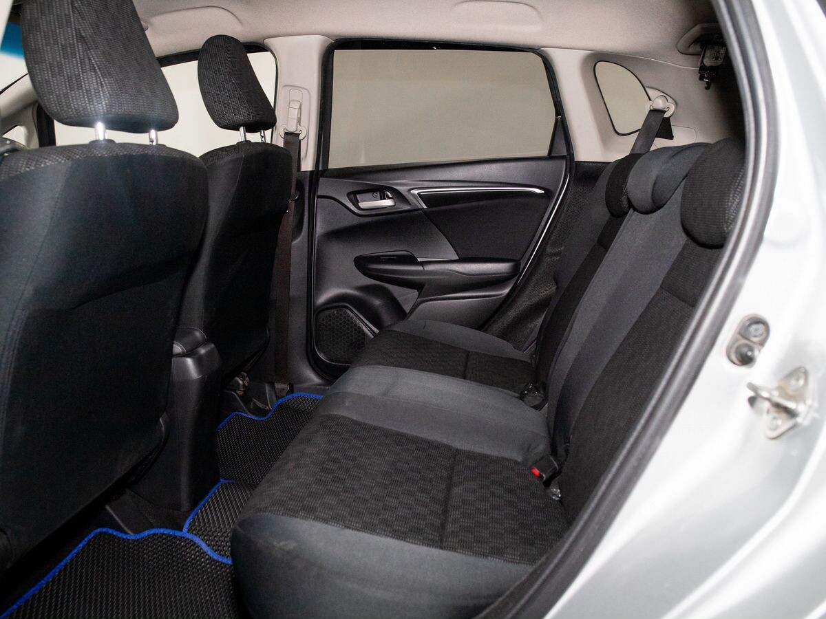 Honda Fit 2013 - фото автомобиля