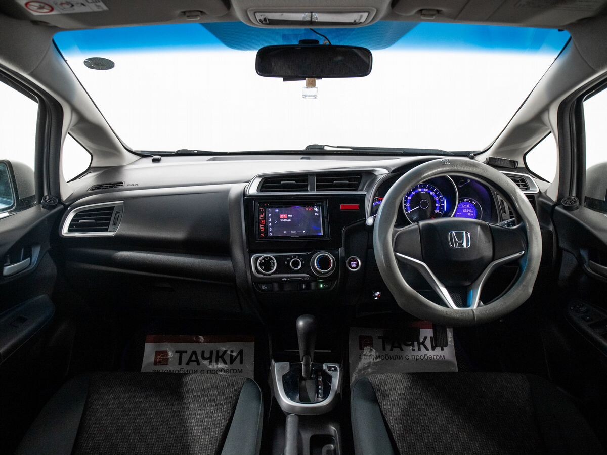Honda Fit 2013 - фото автомобиля