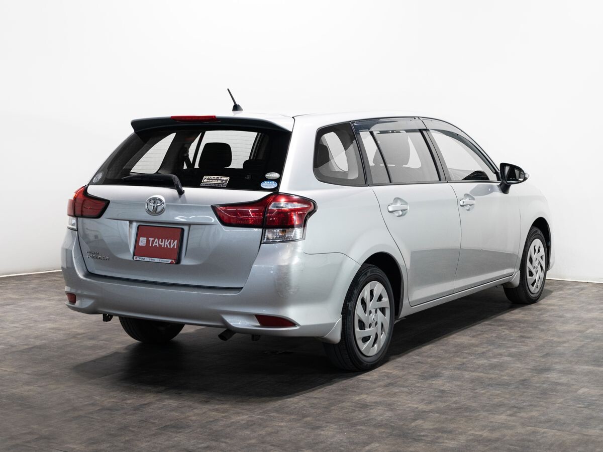 Toyota Corolla Fielder 2016 - фото автомобиля