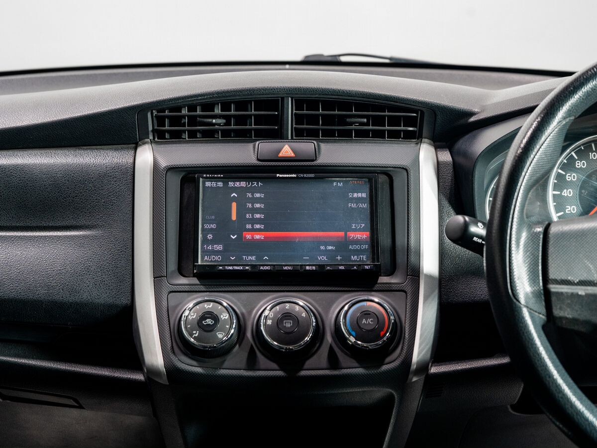 Toyota Corolla Fielder 2016 - фото автомобиля