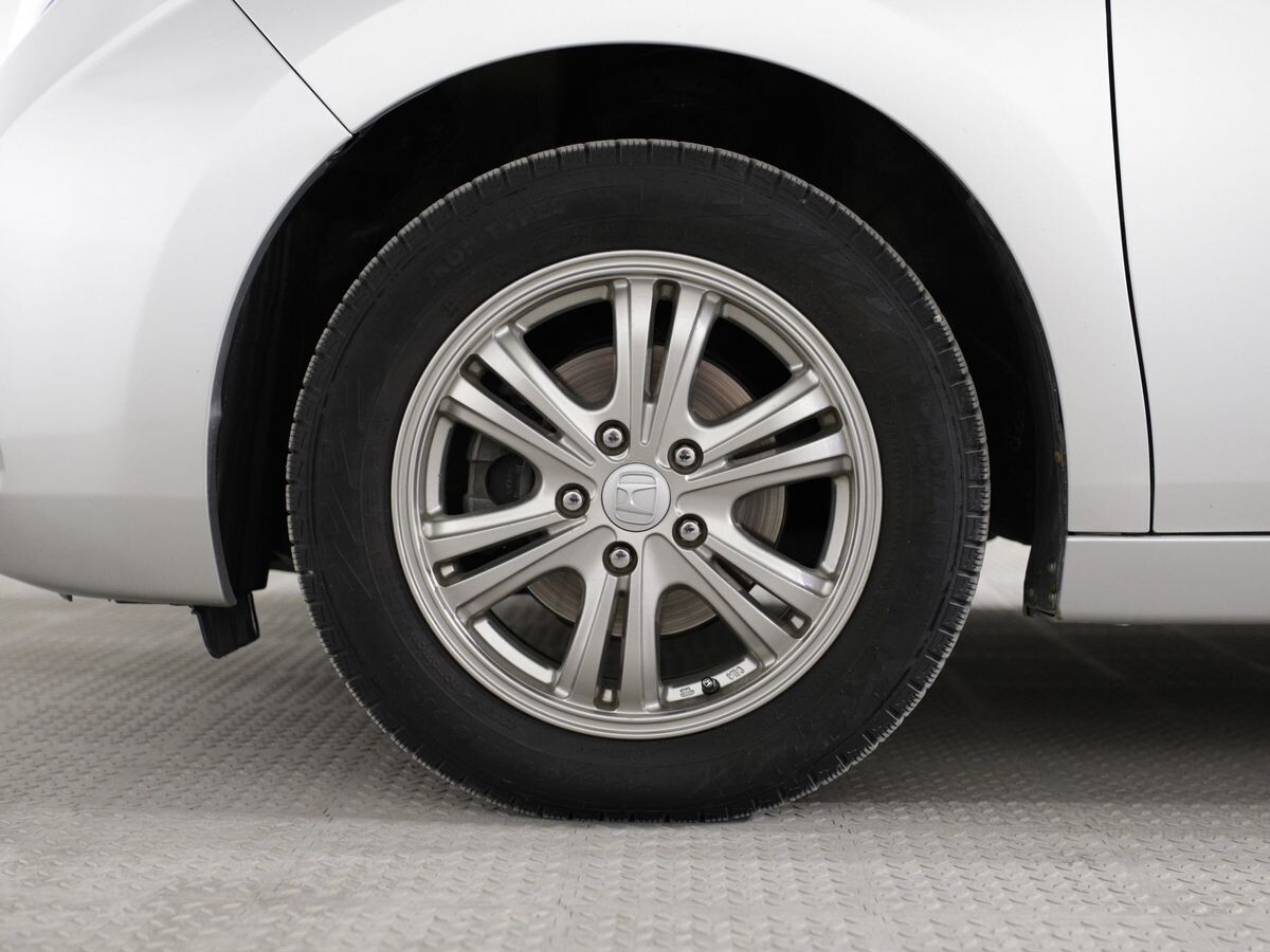 Honda Stepwgn 2015 - фото автомобиля