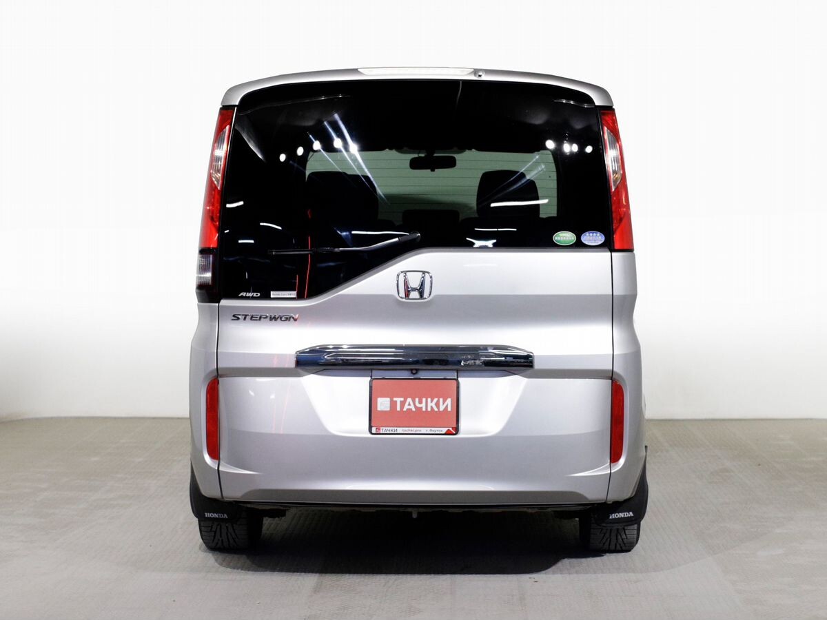 Honda Stepwgn 2015 - фото автомобиля