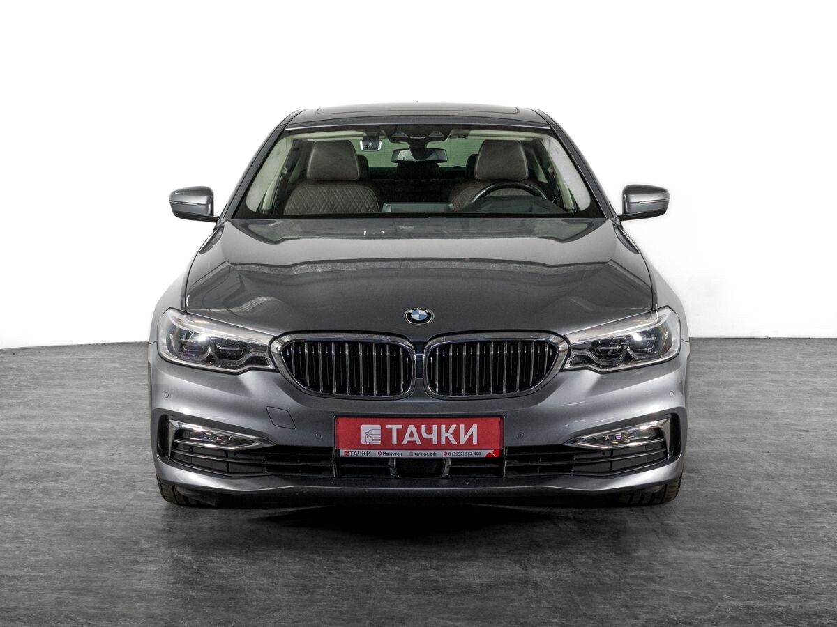 BMW 5-Series 2019 - фото автомобиля