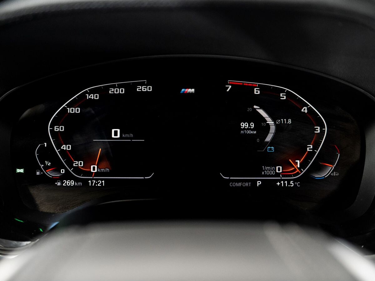 BMW 5-Series 2019 - фото автомобиля