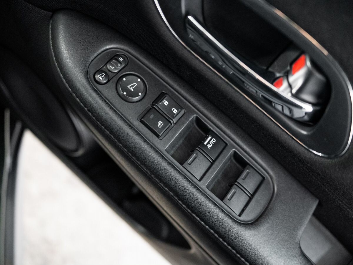 Honda Vezel 2013 - фото автомобиля