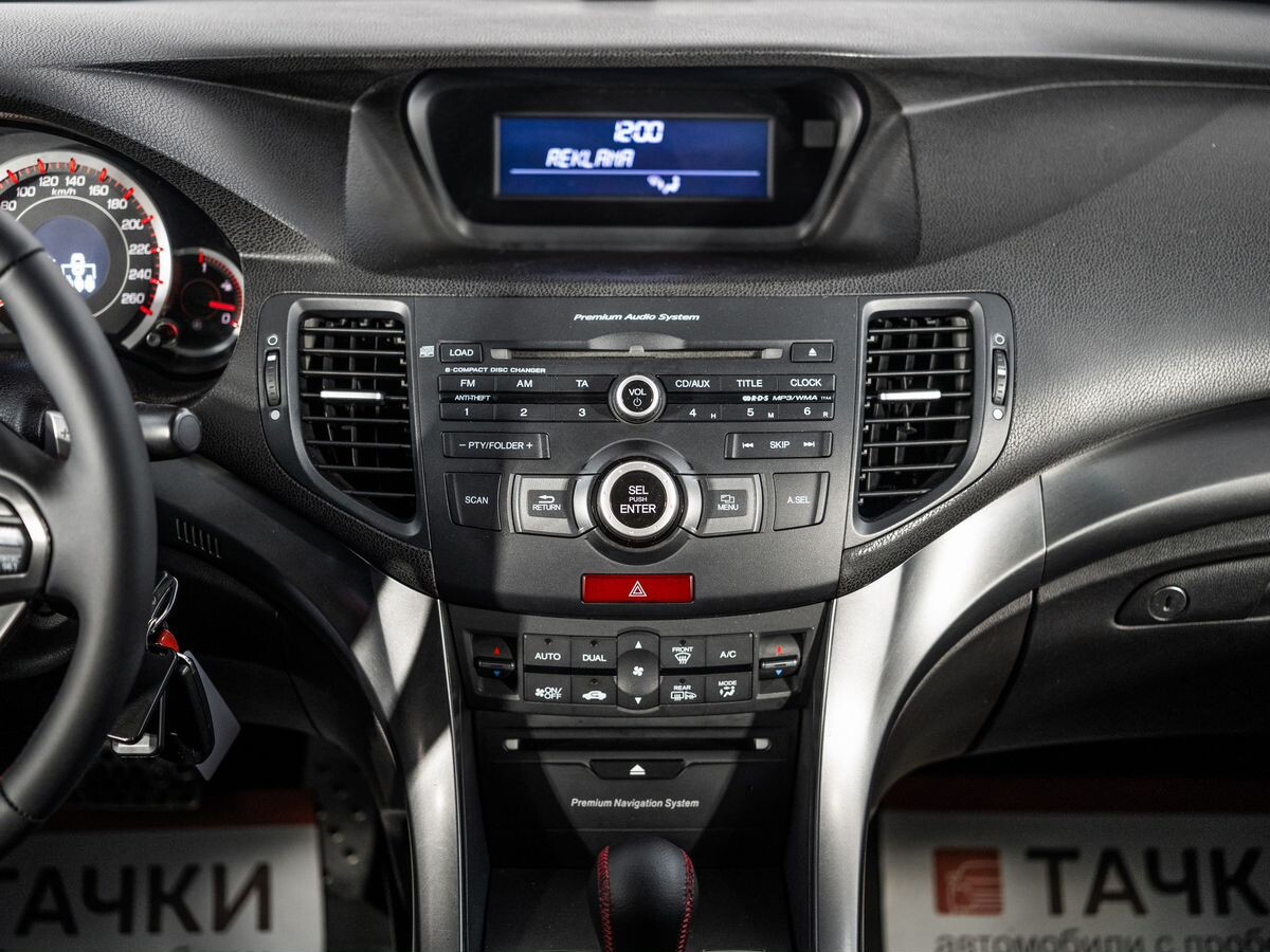 Honda Accord 2011 - фото автомобиля