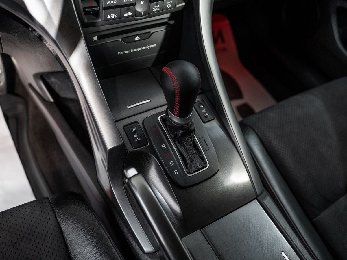 Honda Accord 2011 - фото автомобиля