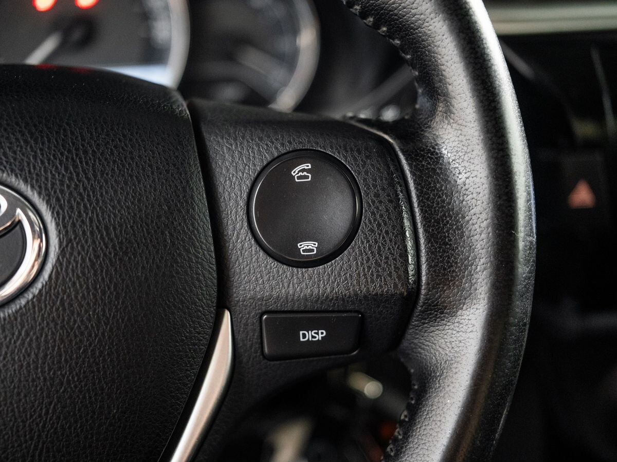 Toyota Corolla 2013 - фото автомобиля