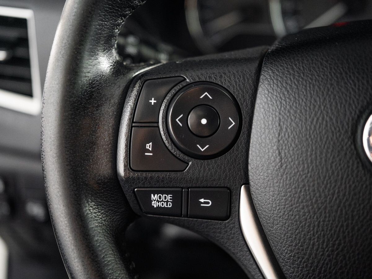 Toyota Corolla 2013 - фото автомобиля