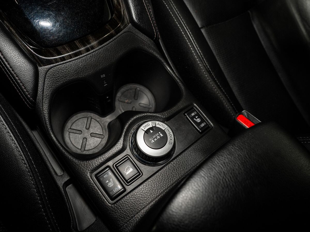 Nissan X-Trail 2017 - фото автомобиля