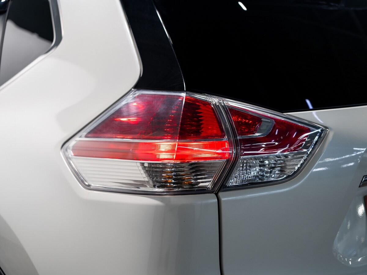Nissan X-Trail 2017 - фото автомобиля