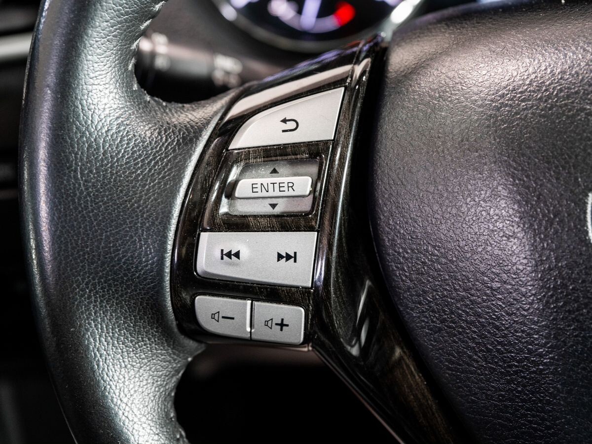 Nissan X-Trail 2017 - фото автомобиля