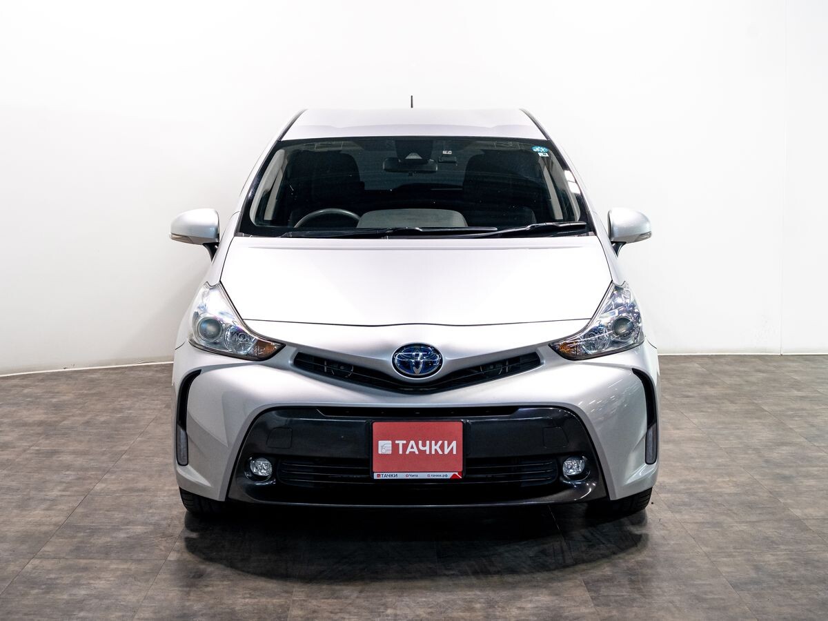 Toyota Prius Alpha 2019 - фото автомобиля
