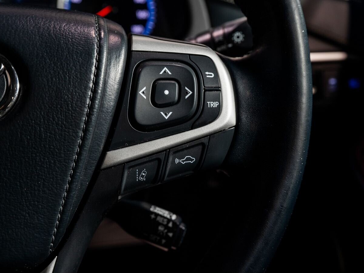 Toyota Harrier 2016 - фото автомобиля