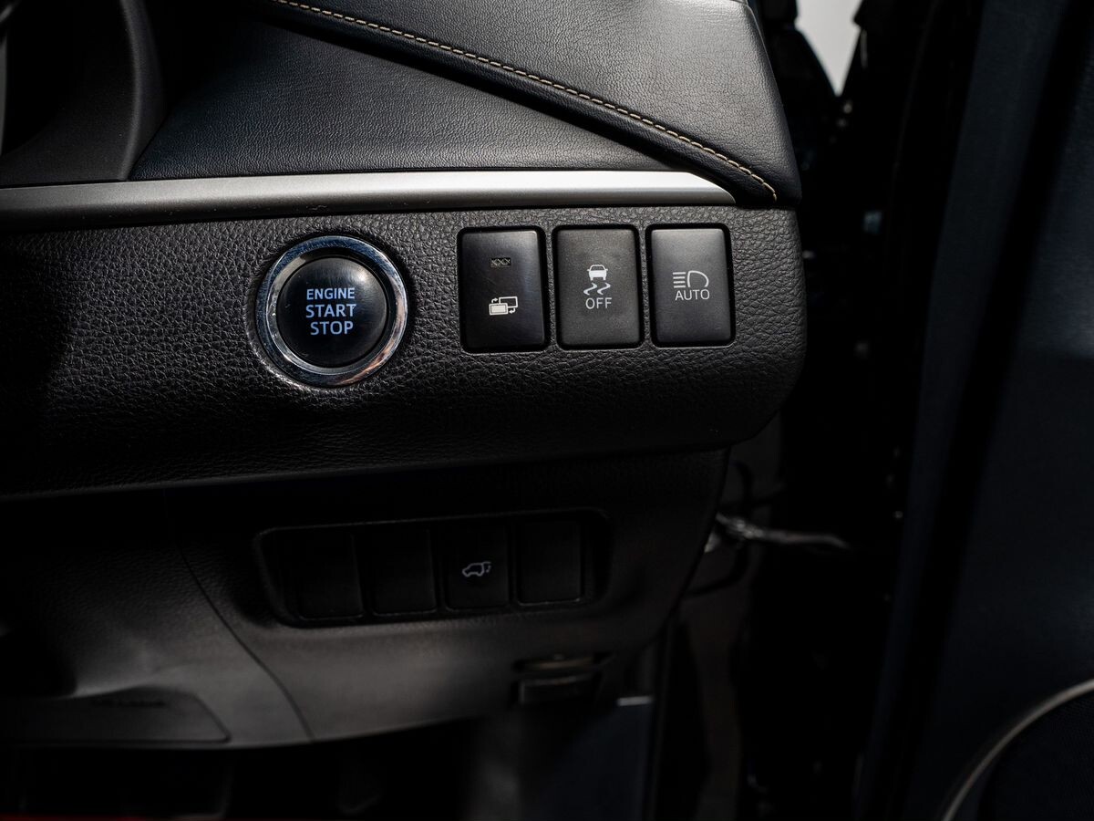 Toyota Harrier 2016 - фото автомобиля