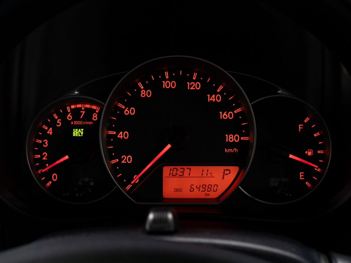 Toyota Ractis 2011 - фото автомобиля