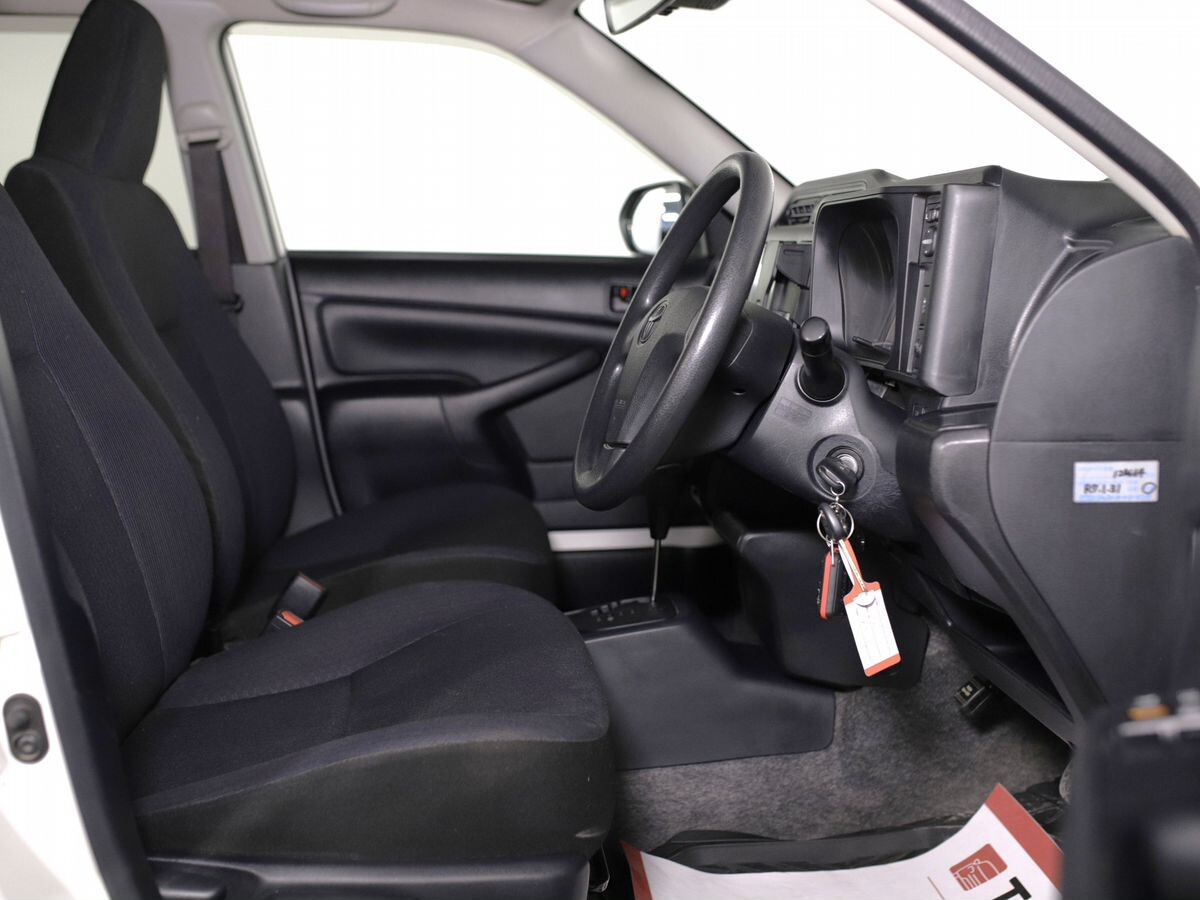 Toyota Probox 2021 - фото автомобиля