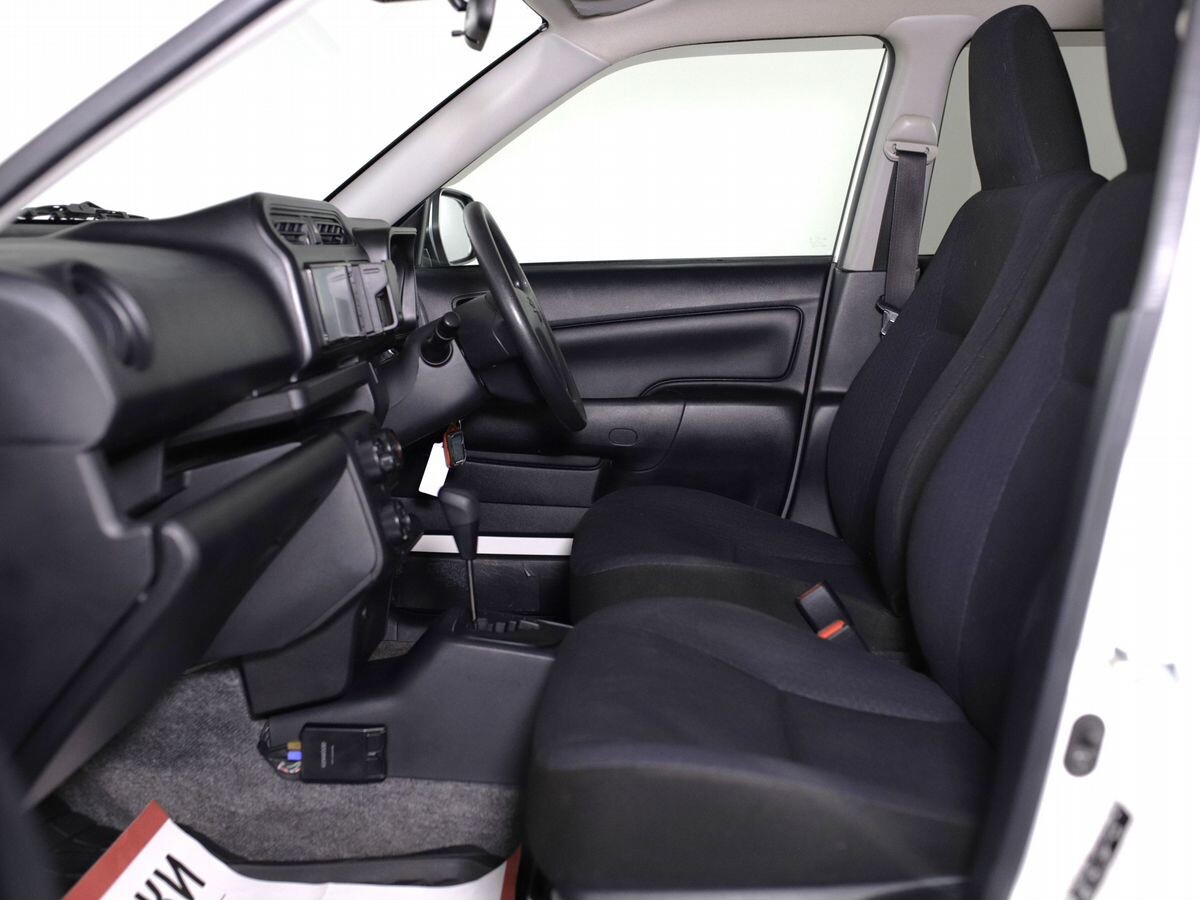 Toyota Probox 2021 - фото автомобиля