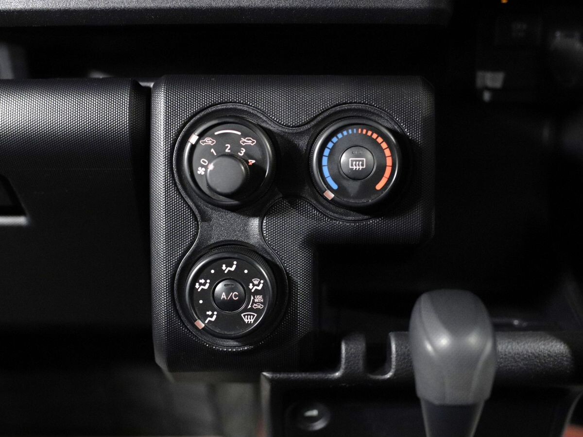 Toyota Probox 2021 - фото автомобиля