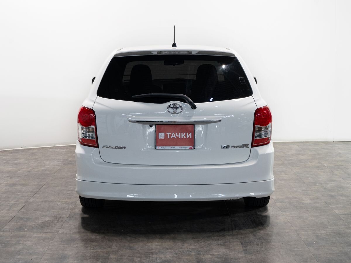 Toyota Corolla Fielder 2010 - фото автомобиля