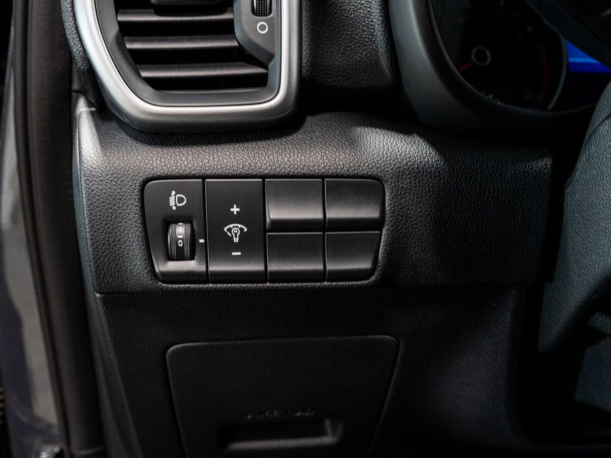 Kia Sportage 2021 - фото автомобиля