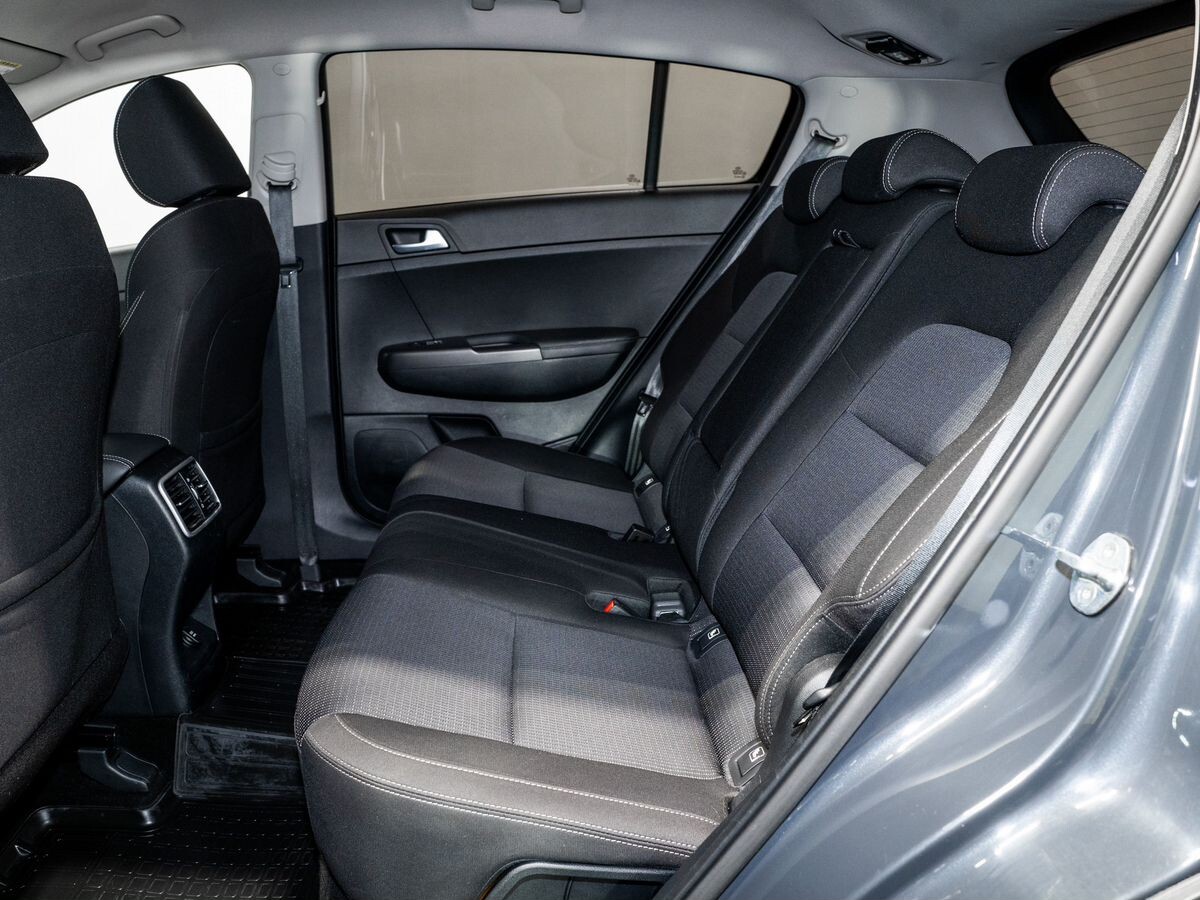 Kia Sportage 2021 - фото автомобиля