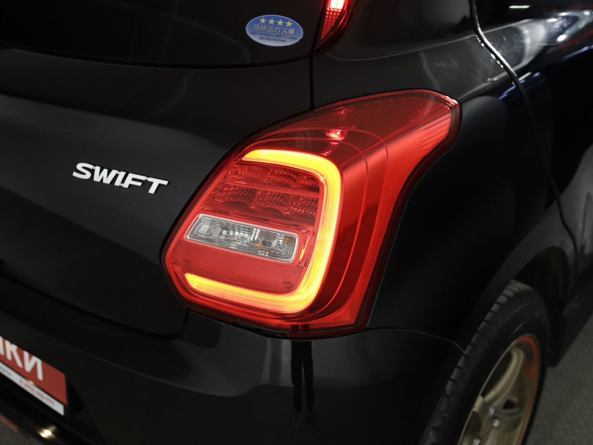 Suzuki Swift 2017 - фото автомобиля
