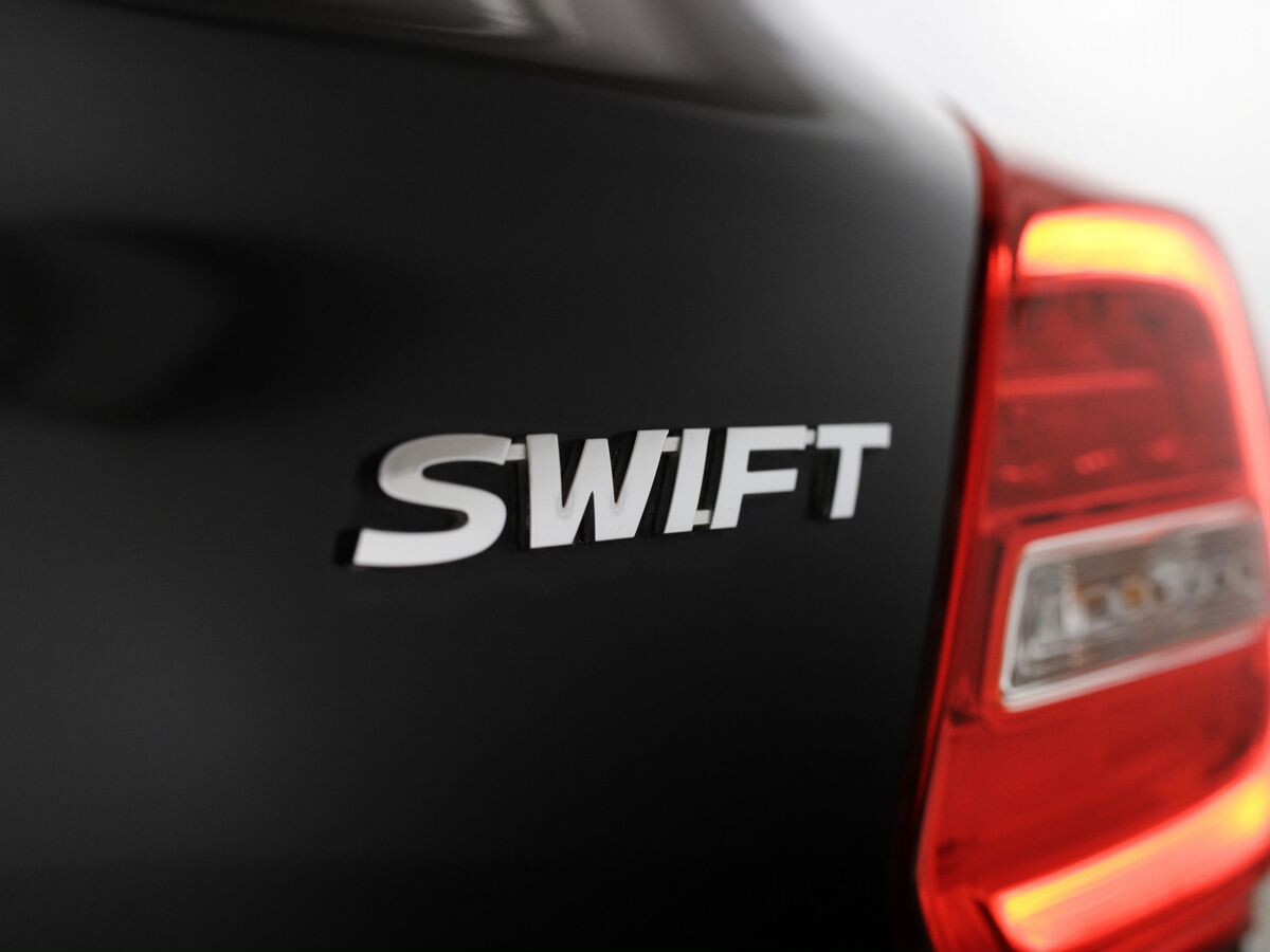 Suzuki Swift 2017 - фото автомобиля