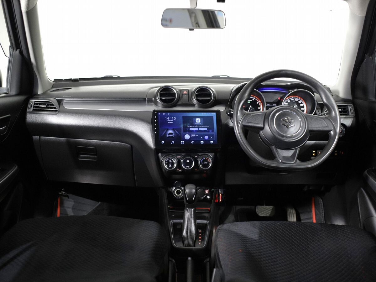 Suzuki Swift 2017 - фото автомобиля