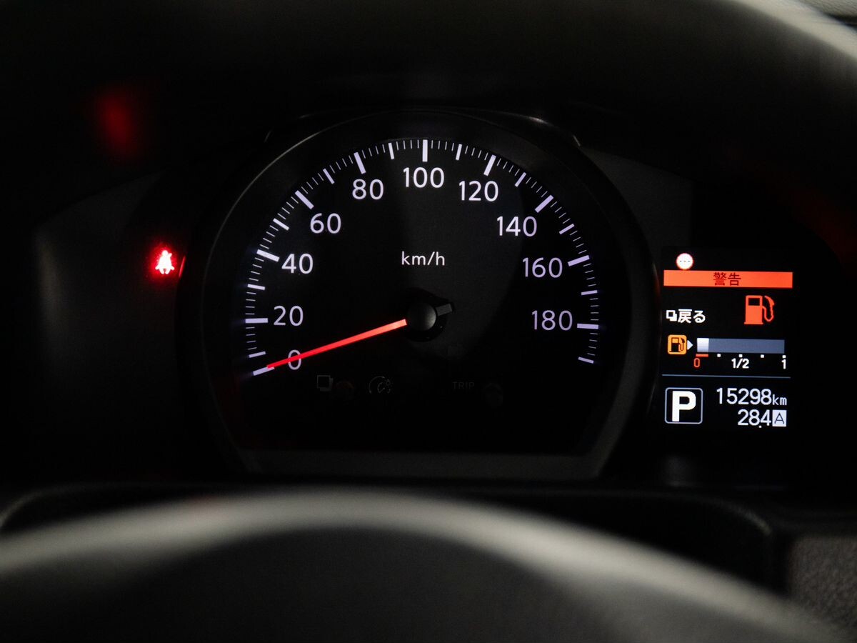 Nissan NV200 2023 - фото автомобиля