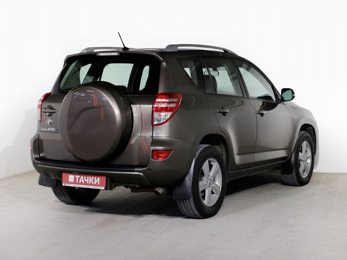 Toyota RAV4 2010 - фото автомобиля