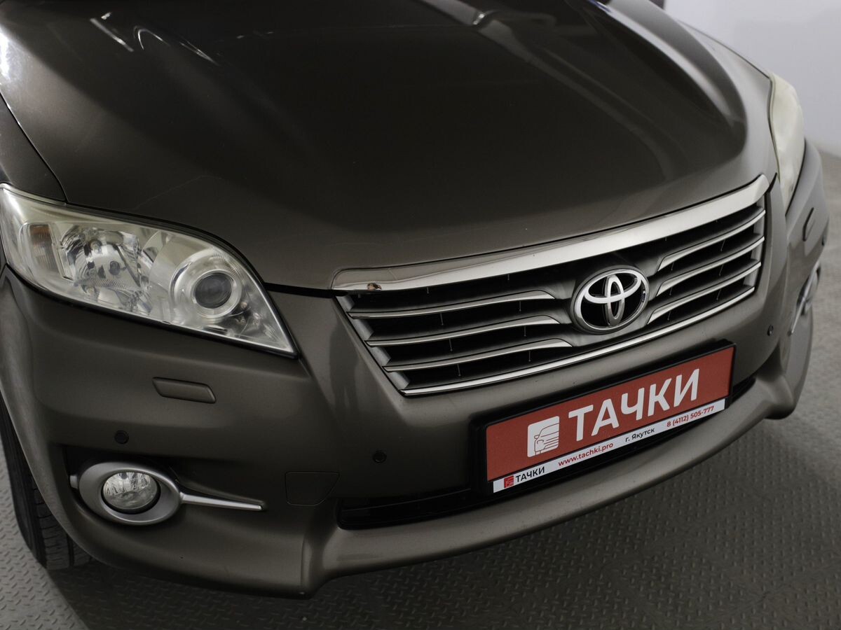 Toyota RAV4 2010 - фото автомобиля