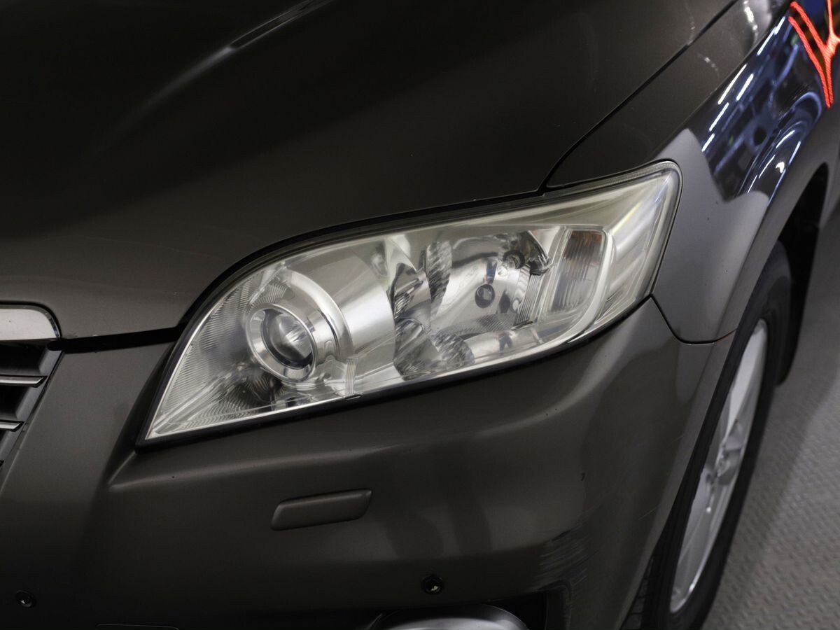 Toyota RAV4 2010 - фото автомобиля