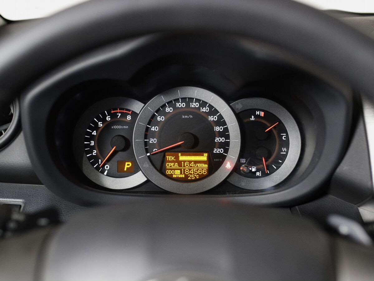Toyota RAV4 2010 - фото автомобиля