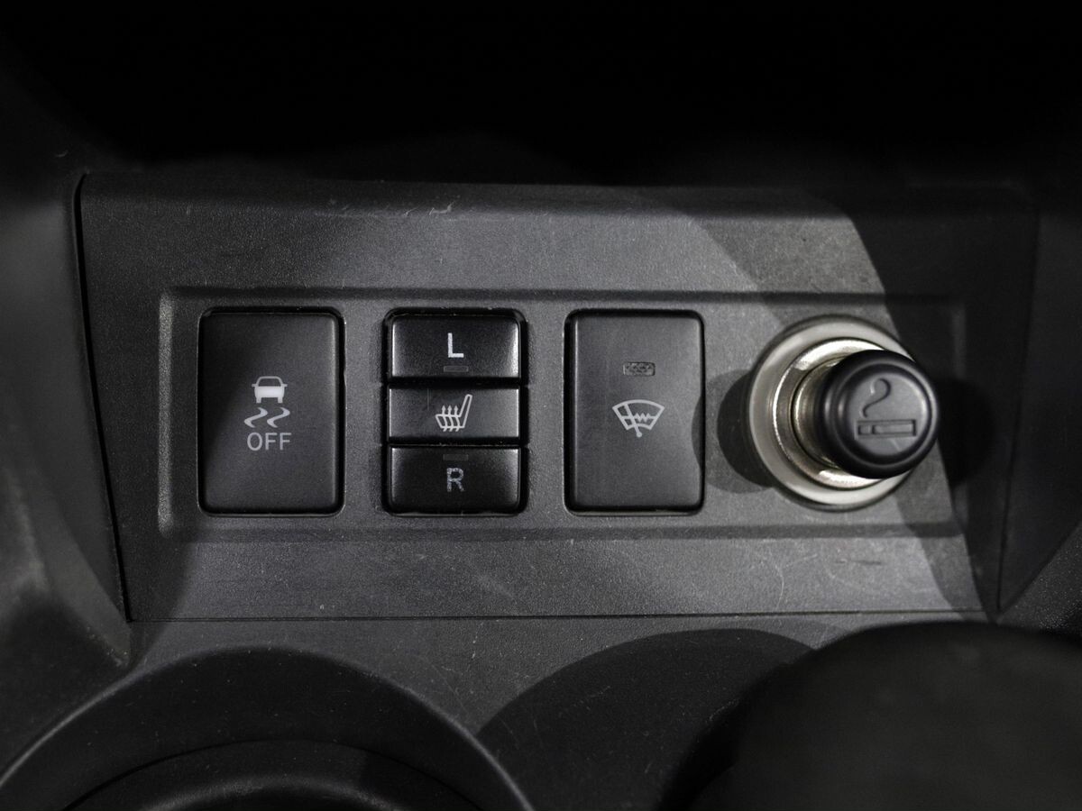 Toyota RAV4 2010 - фото автомобиля
