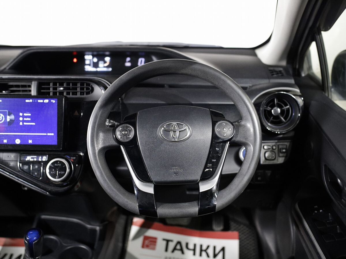 Toyota Aqua 2017 - фото автомобиля