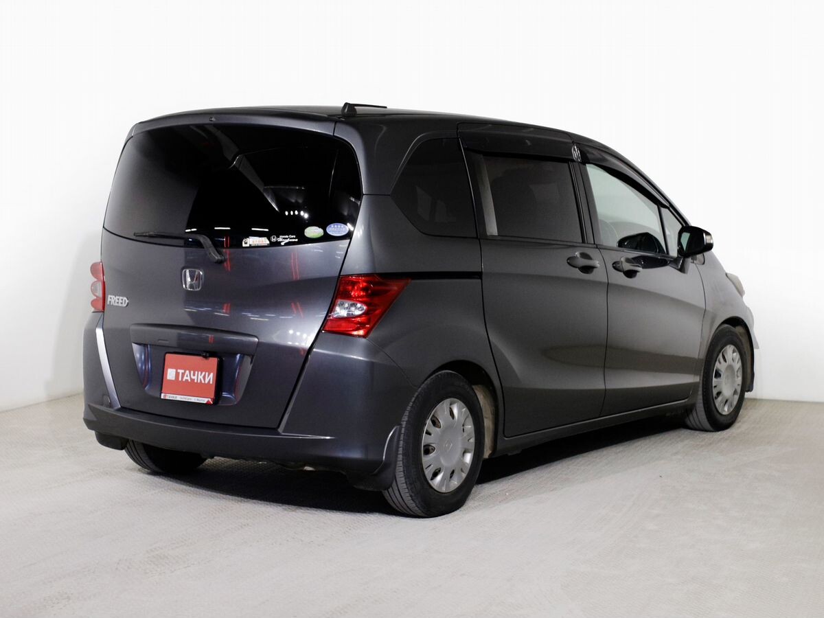 Honda Freed 2010 - фото автомобиля