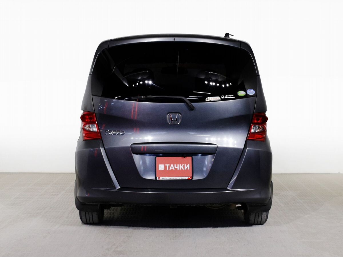 Honda Freed 2010 - фото автомобиля