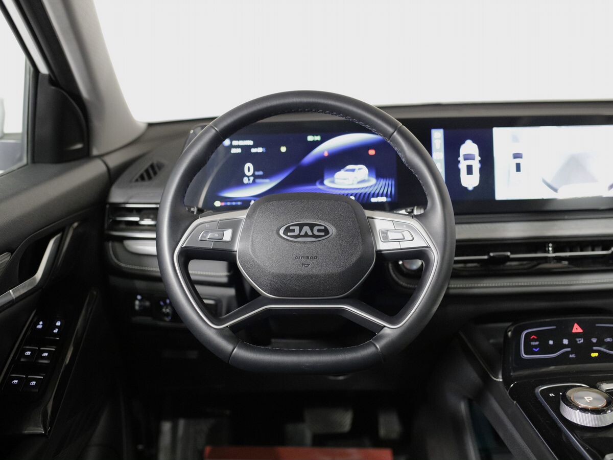 JAC JS6 2022 - фото автомобиля