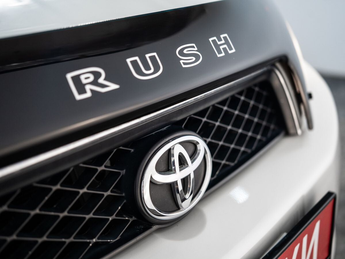 Toyota Rush 2008 - фото автомобиля