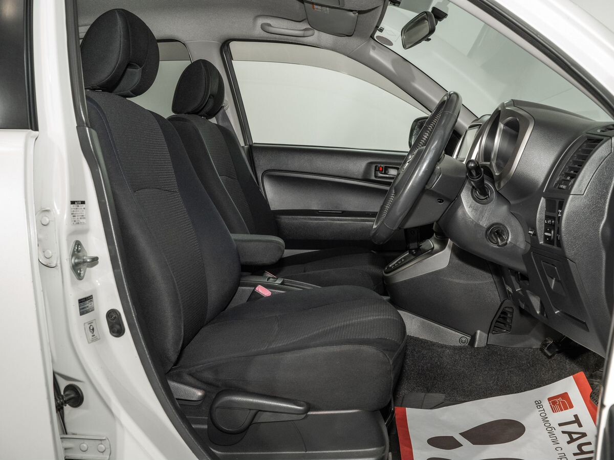 Toyota Rush 2008 - фото автомобиля