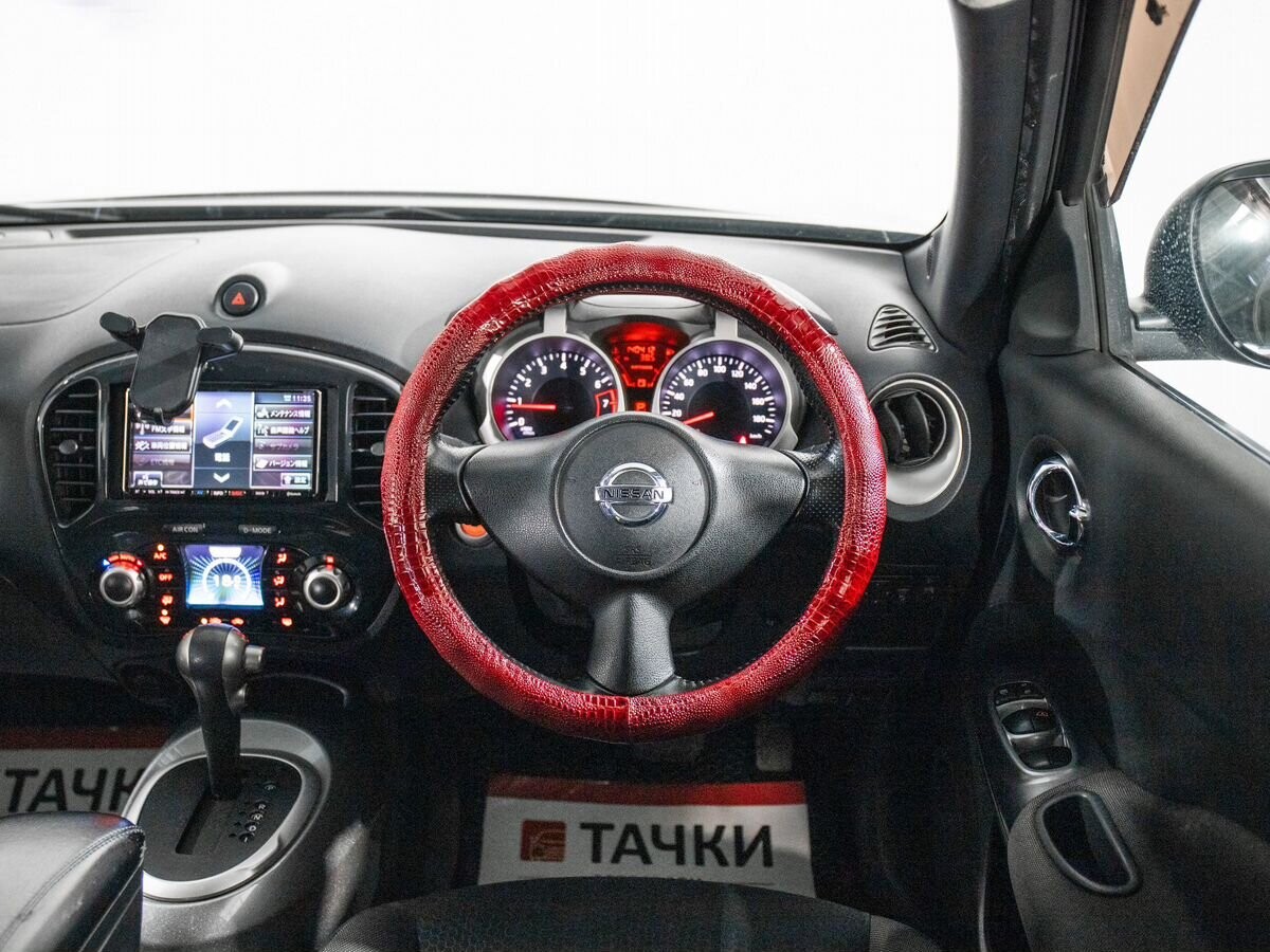 Nissan Juke 2010 - фото автомобиля